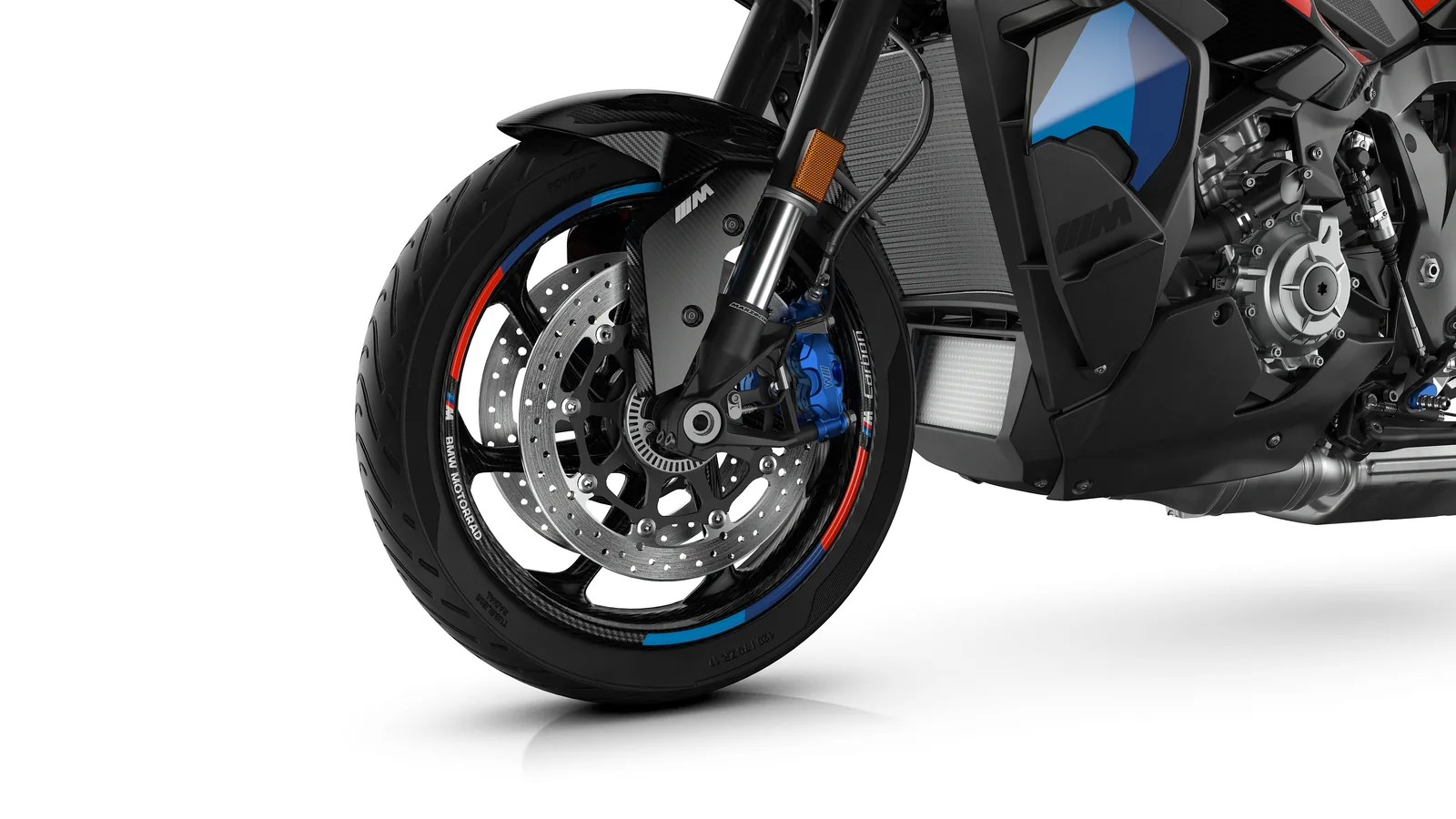 BMW M 1000 XR front wheel in carbon fibre with M rim stripes, blue caliper and carbon mudguard