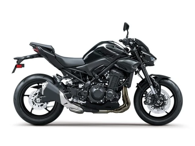 Right side studio view of the 2026 Kawasaki Z900 in Ebony with black frame
