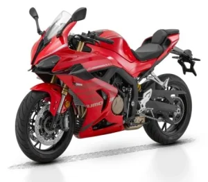 Red QJMotor SRK 800 RR, front three-quarter view, on a white background